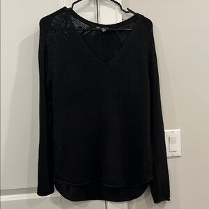 EleBlack V-Neck Women's Top